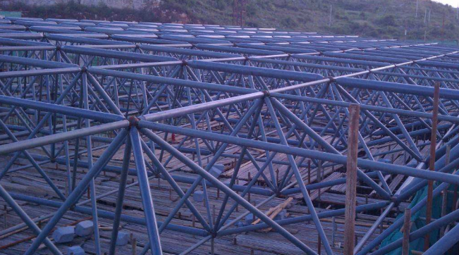 北海概述网架加工中对钢材的质量的过细恳求
